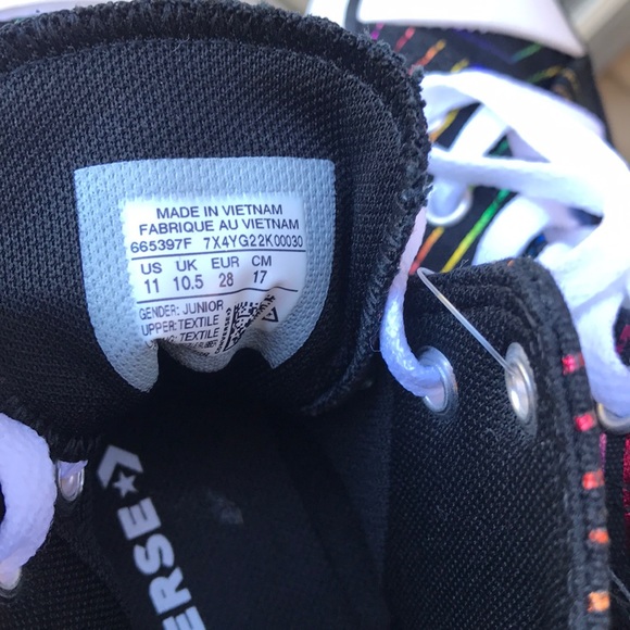 Converse Kids High Tops NWOT - Picture 3 of 5